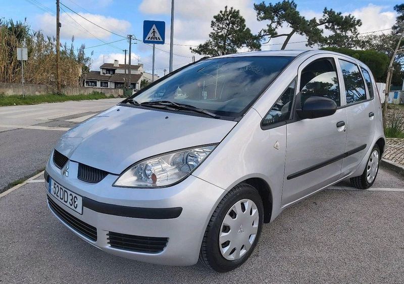 Mitsubishi Colt • 2007 • 250,000 km 1