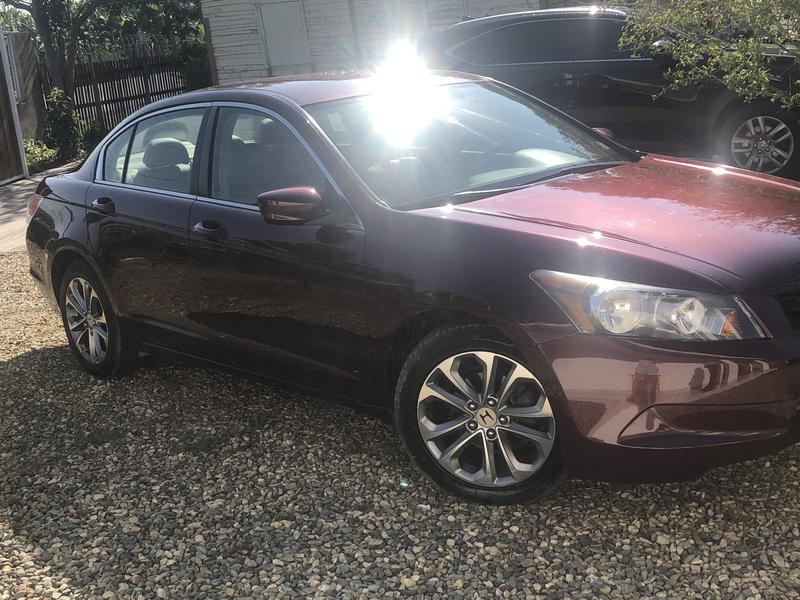 Honda Accord • 2009 • 1,000 km 6