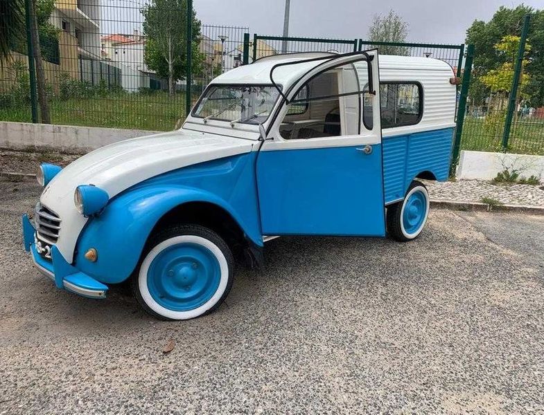 Citroën C2 • 1960 • 3,018 km 3