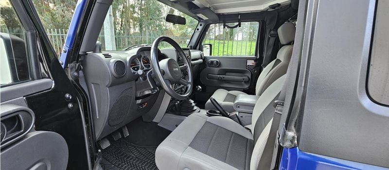 Jeep Wrangler • 2010 • 60,000 km 4