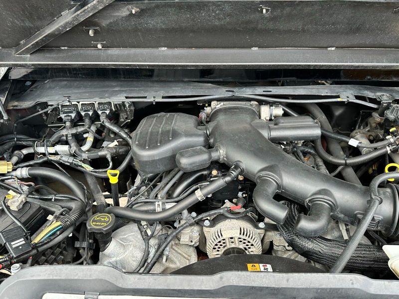 Ford 350 • 2008 • 14,500 km 2