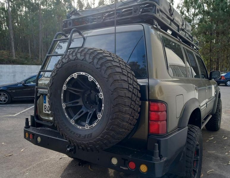 Nissan Patrol • 1998 • 180,000 km 2