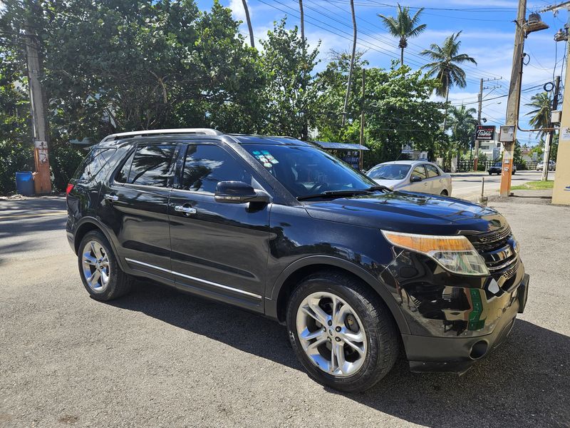 Ford Explorer • 2013 • 180,411 km 1