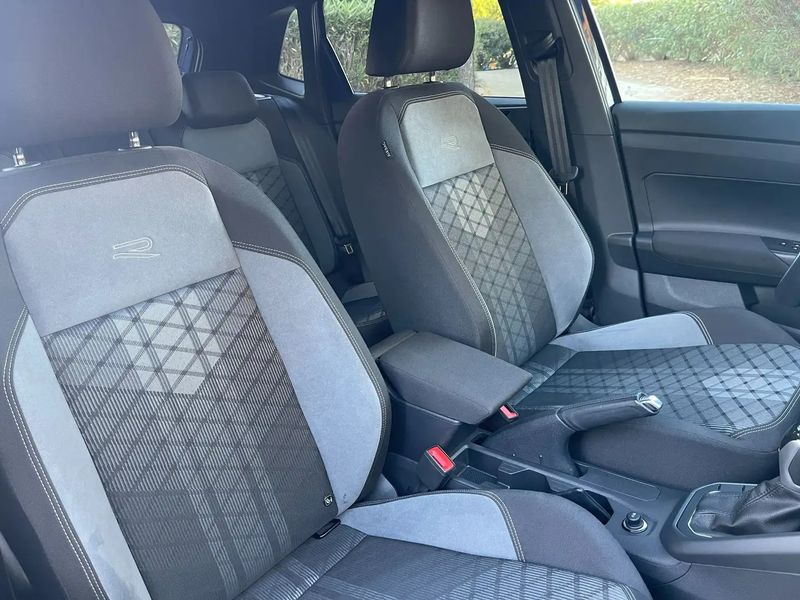 Volkswagen Polo • 2023 • 18,327 km 12