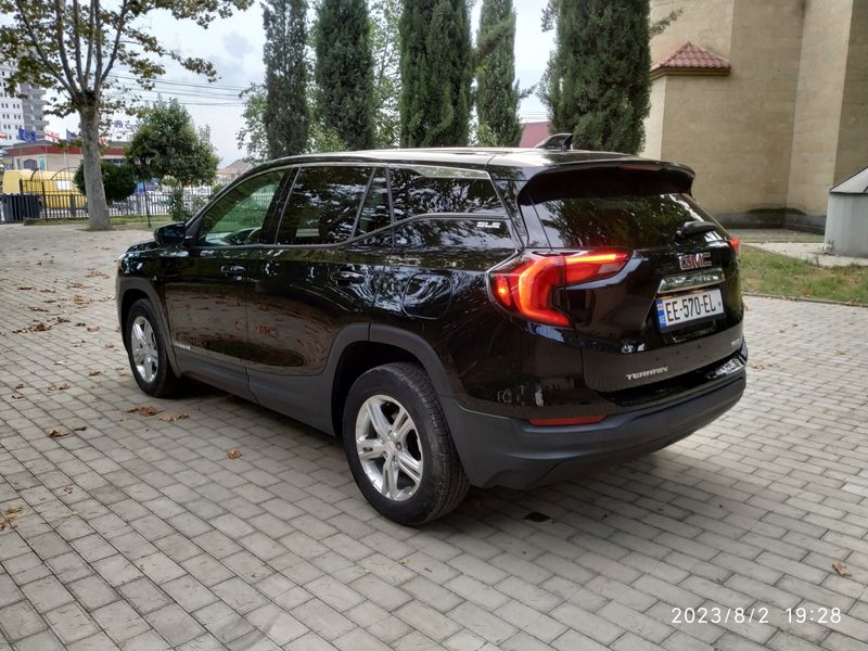 GMC Terrain • 2017 • 59,000 km 3