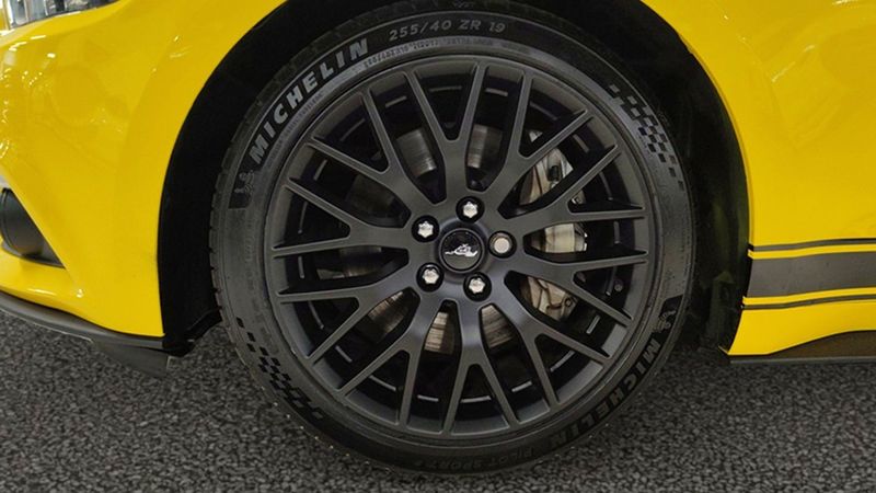 Ford Mustang • 2015 • 76,590 km 36