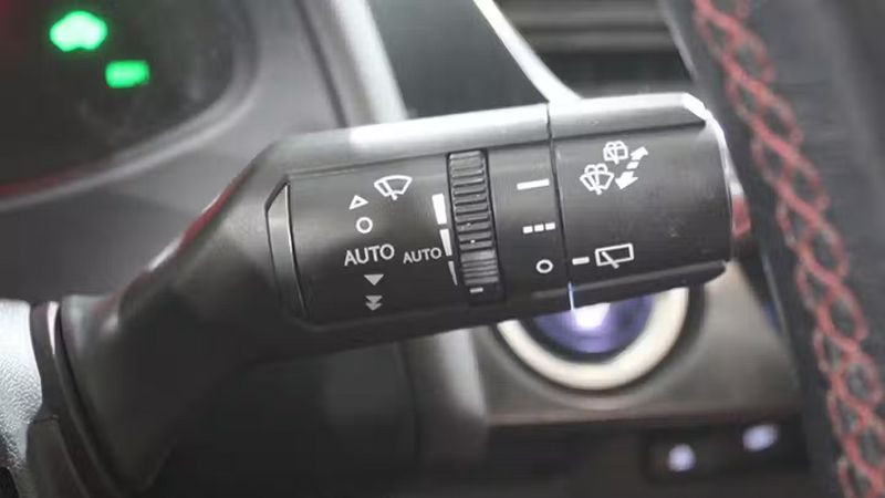 Lexus UX • 2020 • 76,543 km 15