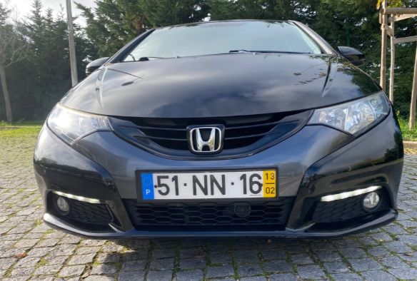 Honda Civic • 2013 • 137,000 km 1