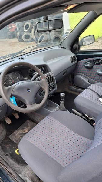 Fiat Strada • 2001 • 246,000 km 4