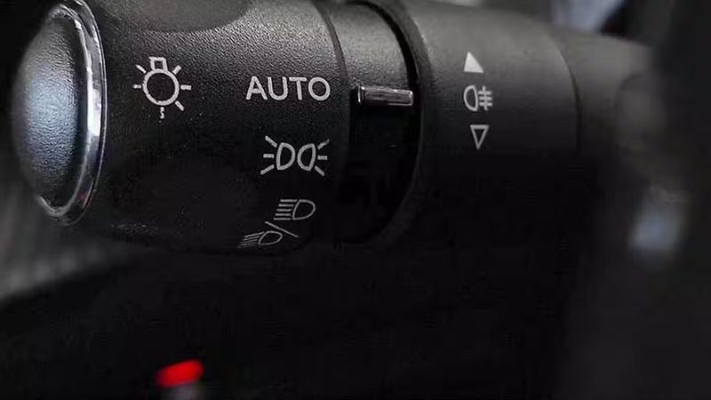 Peugeot 207 • 2020 • 68,344 km 30