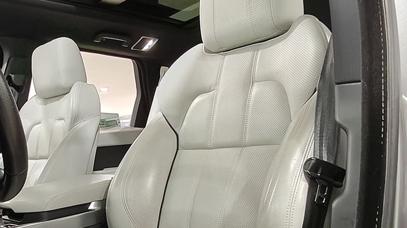 Land Rover Range Rover Sport • 2016 • 102,000 km 8