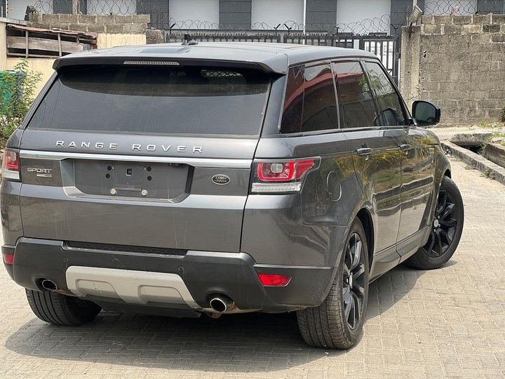 Land Rover Range Rover Sport • 2017 • 3 km 2