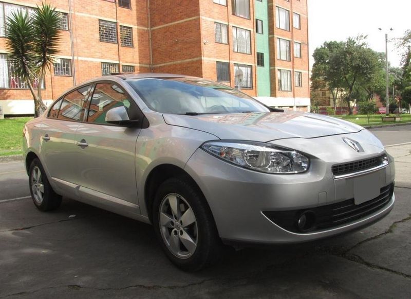 Renault Fluence • 2012 • 150,000 km 1