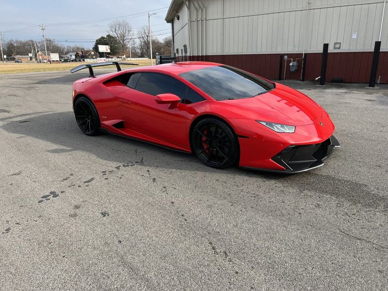 Lamborghini Huracan • 2015 • 14,536 km 1