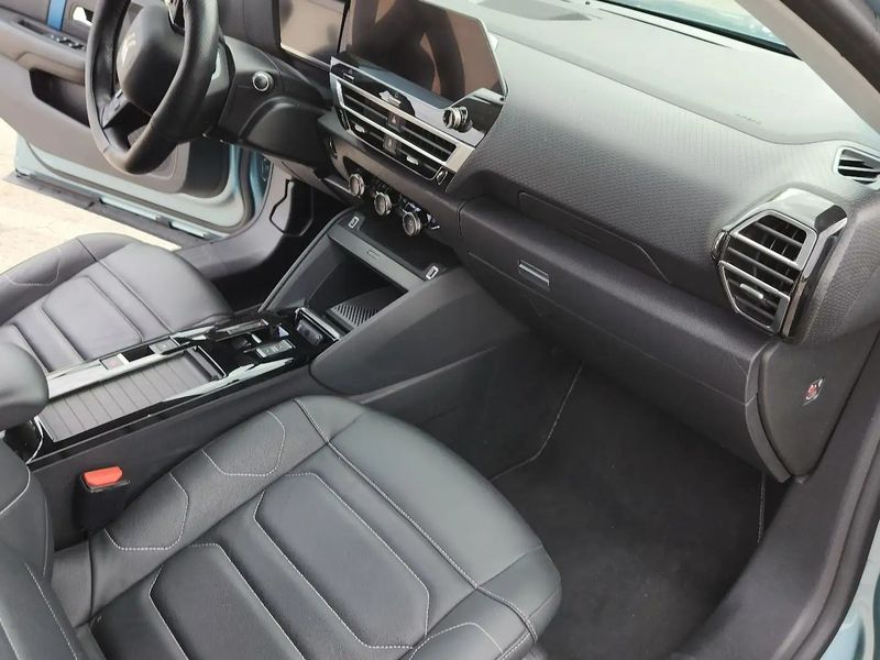 Citroën C4 • 2020 • 36,000 km 12