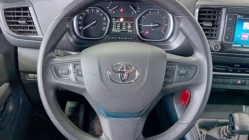Toyota Verso • 2021 • 101,823 km 17