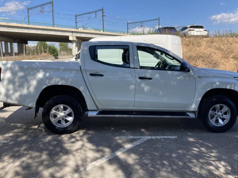 Mitsubishi L200 Pick up • 2021 • 37,358 km 5
