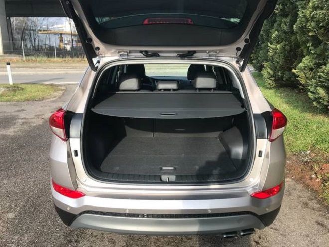 Hyundai Tucson • 2017 • 133,600 km 5