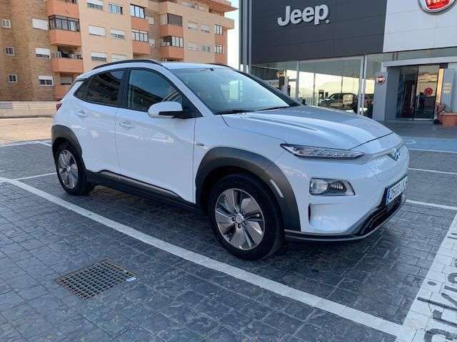 Hyundai Kona Electric • 2020 • 13,000 km 2