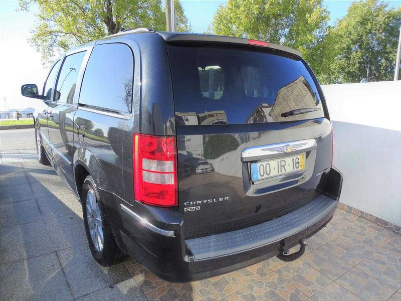 Chrysler Grand Voyager • 2010 • 109,000 km 2