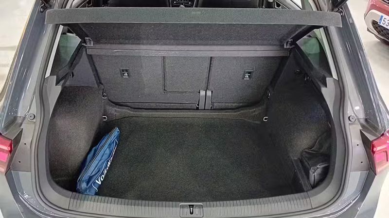 Volkswagen Tiguan • 2022 • 35,214 km 9