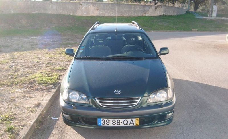 Toyota Avensis • 2000 • 190,630 km 1