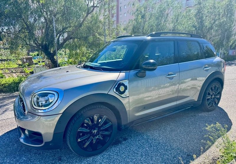 MINI Cooper Countryman • 2019 • 961,000 km 7