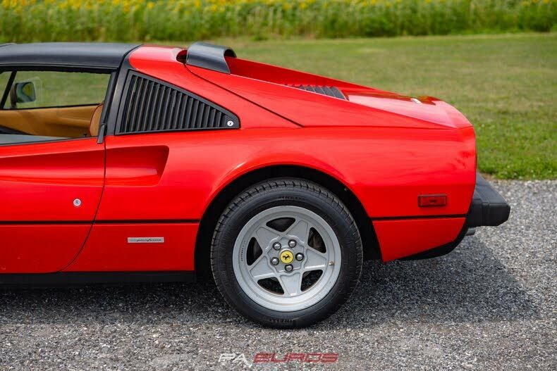 Ferrari 488 GTB • 1983 • 19,000 km 2