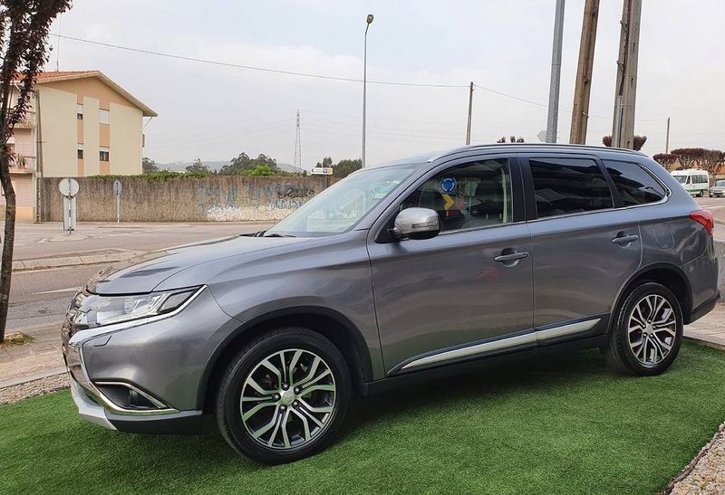 Mitsubishi Outlander • 2018 • 60,000 km 2