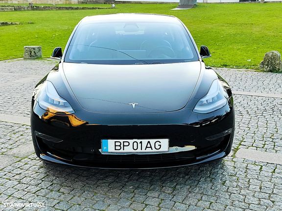 Tesla Model S • 2019 • 108,000 km 10