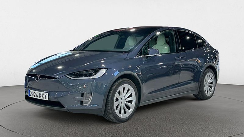 Tesla Model X • 2019 • 51,000 km 1