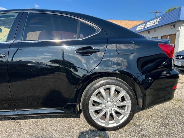 Lexus IS 250 C • 2007 • 121,131 km 3