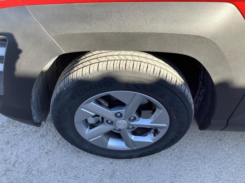 Hyundai Kona • 2023 • 9,281 km 11