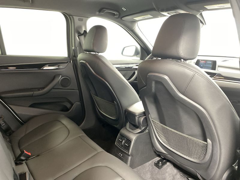 BMW X1 • 2019 • 9,844 km 9