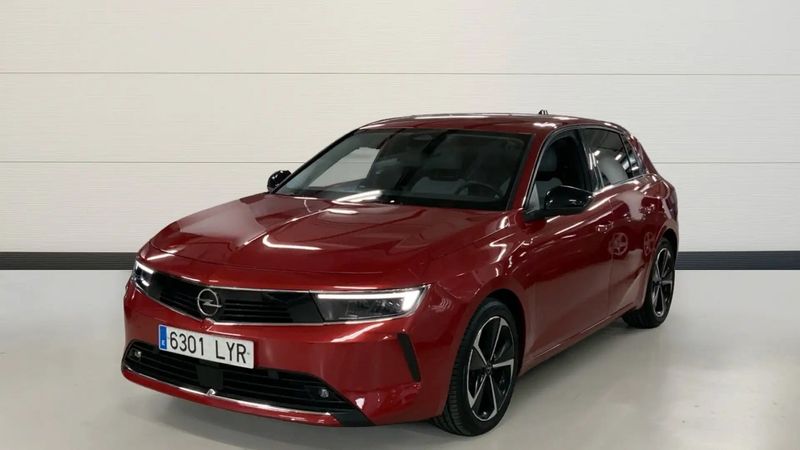 Opel Astra • 2022 • 35,700 km 1