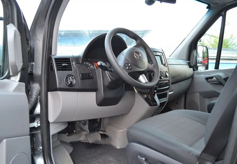 Mercedes-Benz Sprinter • 2016 • 73,487 km 8