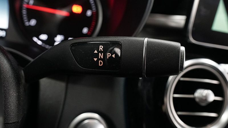 Mercedes-Benz GLC • 2019 • 57,322 km 7