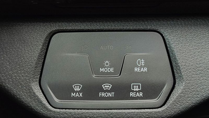 Volkswagen ID.4 • 2022 • 33,553 km 15