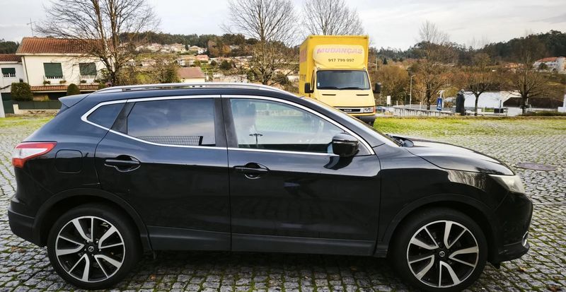 Nissan Qashqai • 2015 • 185,000 km 3