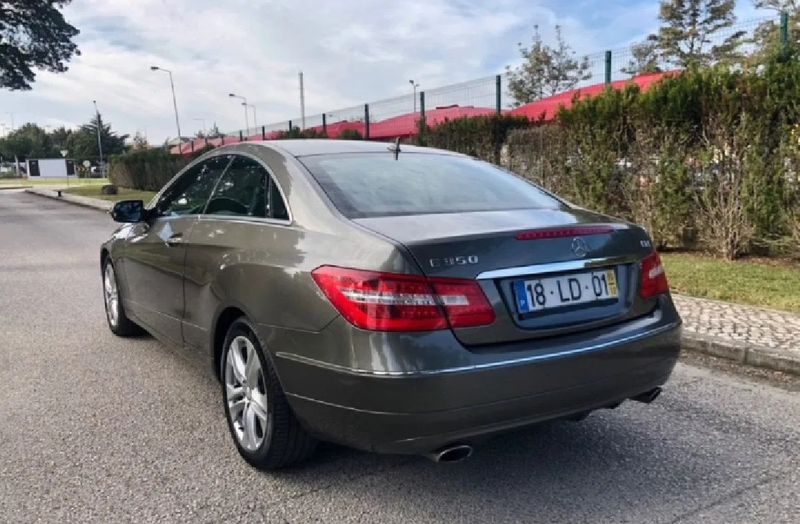 Mercedes-Benz E-Class • 2010 • 246,281 km 4