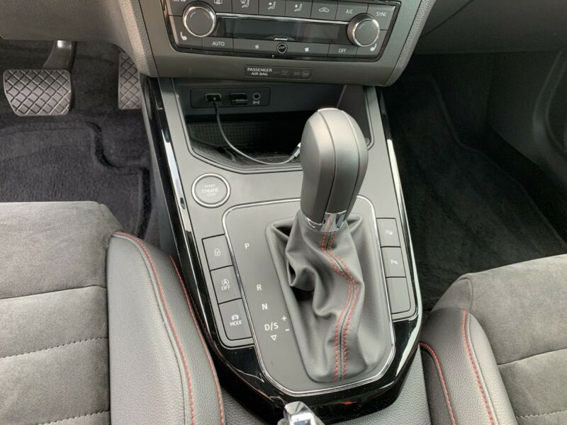 Seat Arosa • 2018 • 30,100 km 12