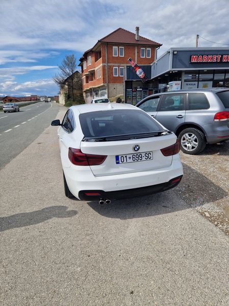 BMW 328i • 2016 • 260,000 km 4