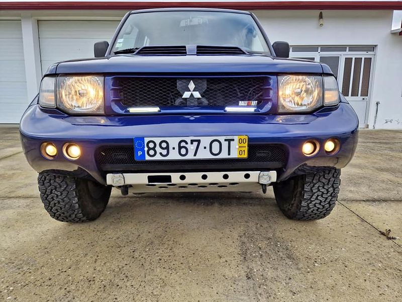 Mitsubishi Pajero • 2001 • 2,060,000 km 1