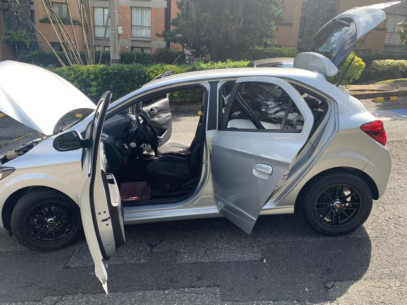 Chevrolet Onix • 2018 • 26,000 km 7