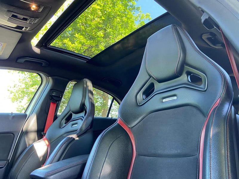 Mercedes-Benz A-Class • 2015 • 70,000 km 3