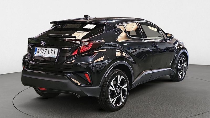 Toyota C-HR • 2022 • 12,113 km 4