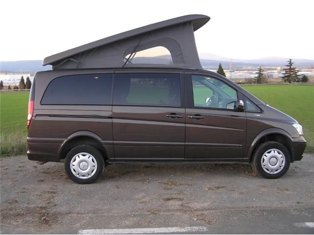 Mercedes-Benz 210 Van • 2012 • 179,000 km 1