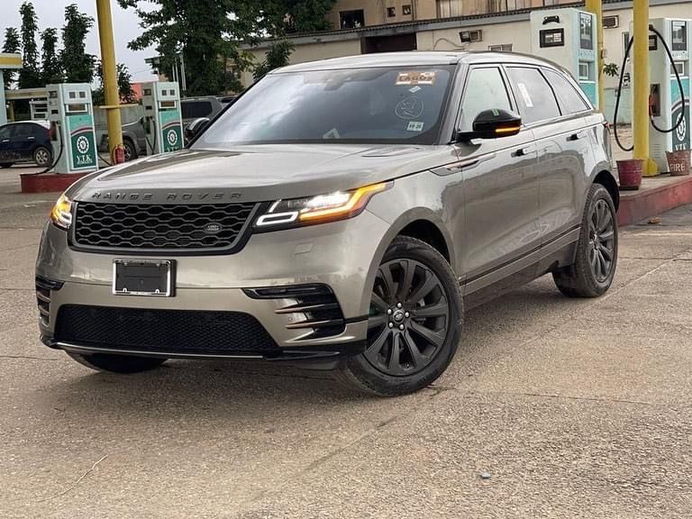 Land Rover Range Rover Velar • 2019 • 21 km 1