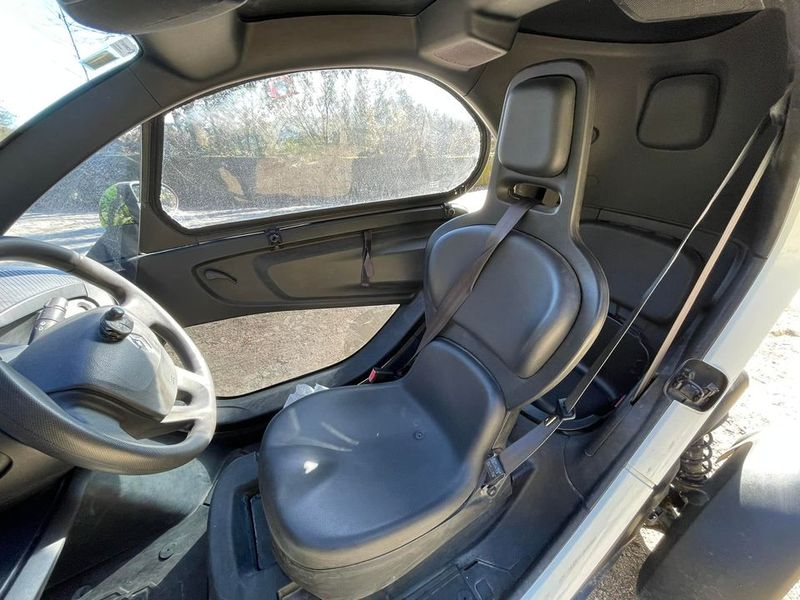 Renault Twingo • 2016 • 5,400 km 5