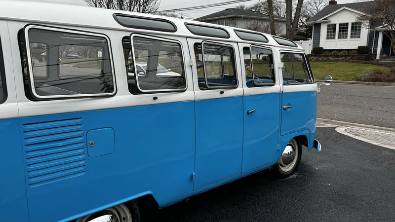 Volkswagen Vanagon • 1965 • 80,000 km 8